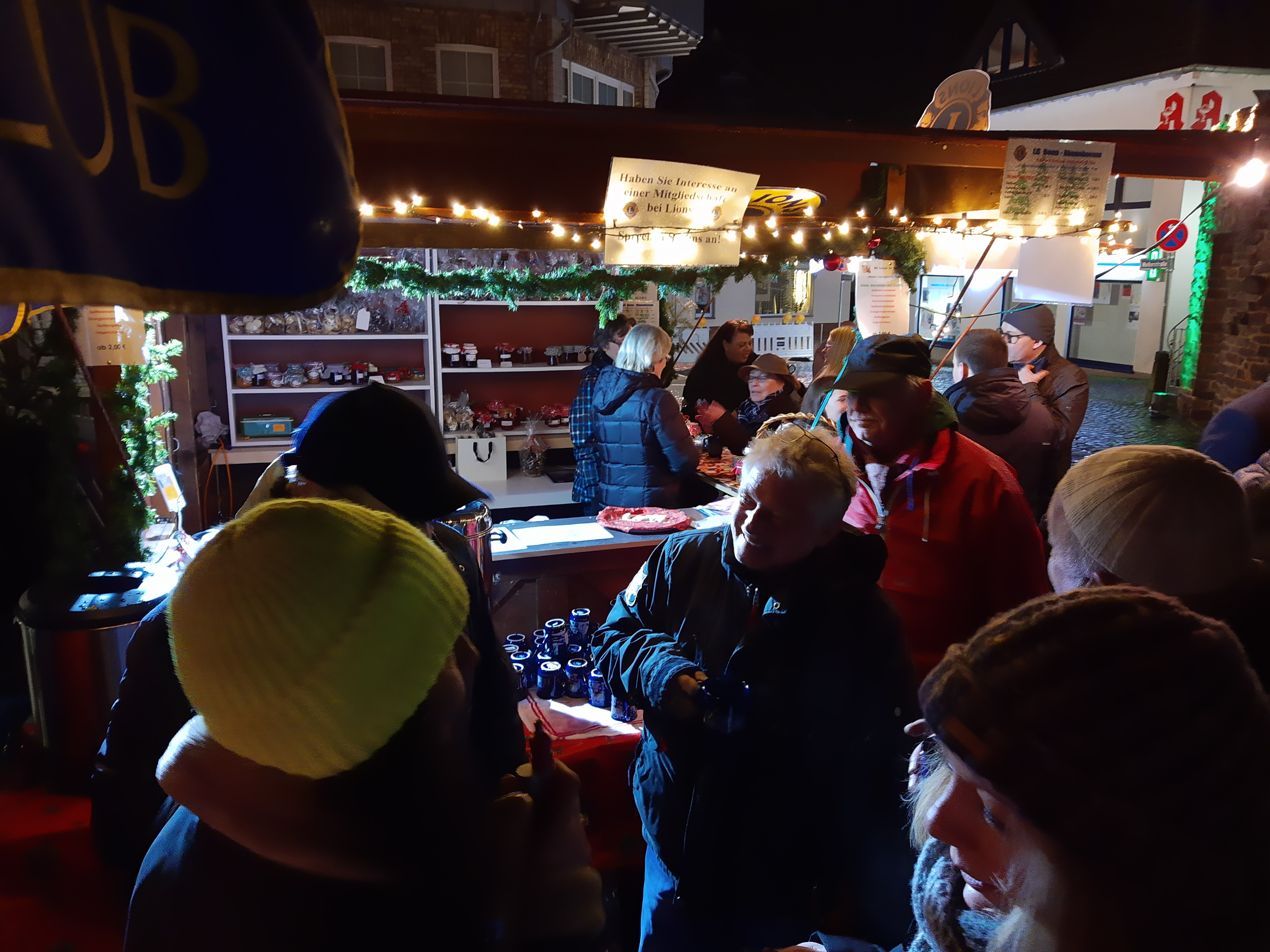 Lions-Stand auf dem Weihnachtsmarkt 2